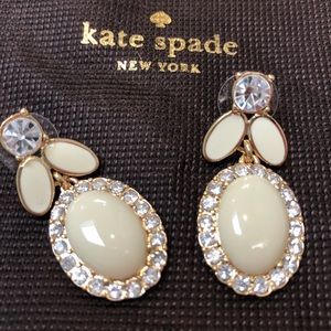 💕Kate Spade Cream Teardrop Earrings💕